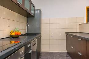 Apartments Mladen