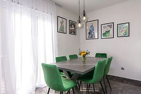 Apartments Mladen