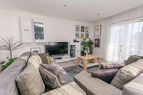 Apartments Mladen