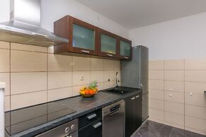Apartments Mladen