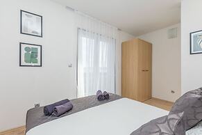Apartments Mladen