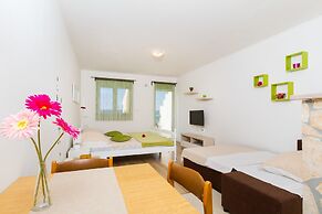 Apartments Bregovec Maslenica