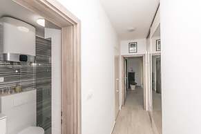 Apartments Tina Sea View