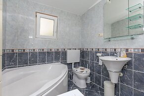 Apartment Goge