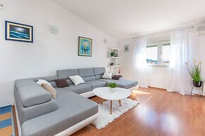 Apartment Goge