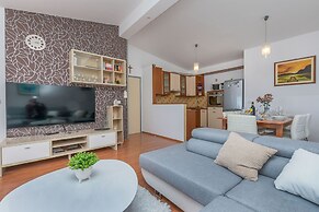 Apartment Goge