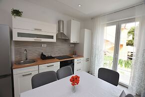Apartments Dragica