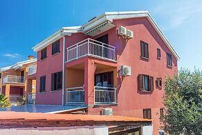 Apartment Besima