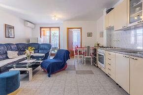 Apartment Besima