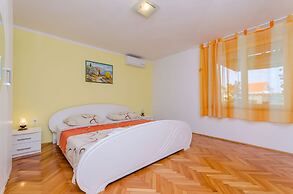 Apartments Maslina