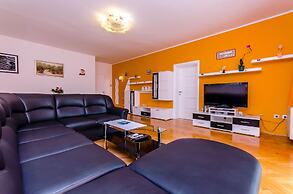 Apartments Maslina