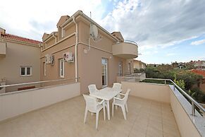 Apartments Karolina