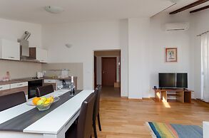 Apartment Goran