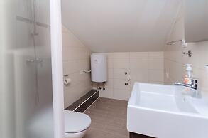 Apartment Goran