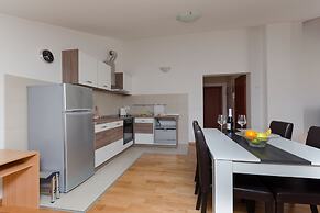 Apartment Goran