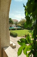 Apartments Vesna With Pool