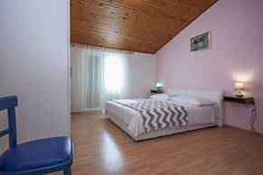 Apartments Frane