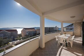 Apartments Frane