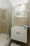 Apartments Pharos