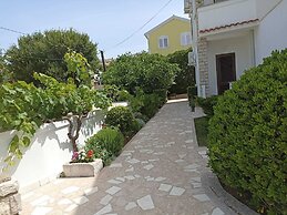 Apartments Ivo