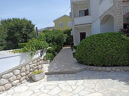 Apartments Ivo