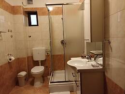 Apartments Ivo