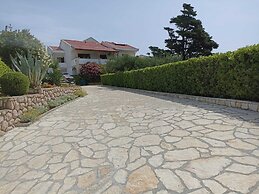Apartments Ivo