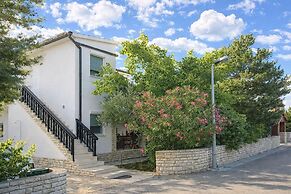 Apartments Snjezana