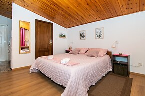 Apartments Snjezana