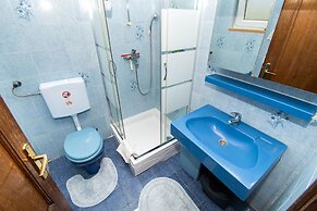 Apartments Snjezana