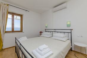 Apartments and Rooms LEA