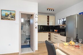 Apartments Hrvatic