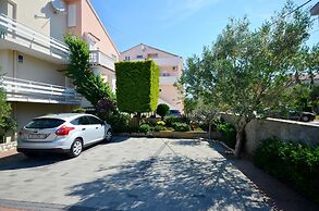 Apartments and Rooms Nada