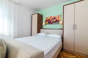 Apartments and Rooms Nada