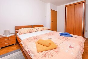 Apartments Ema