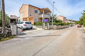 Apartments Ema