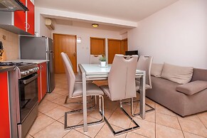 Apartments Ema