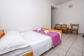 Apartments Ivica
