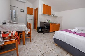 Apartments Ivica
