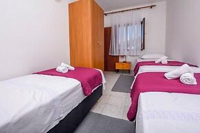 Apartments Ivica