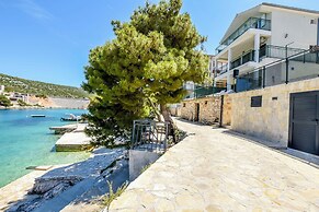 Apartments Ivica
