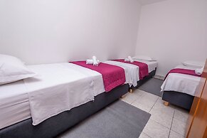 Apartments Ivica