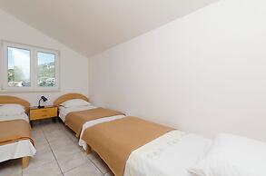 Apartments Ivica