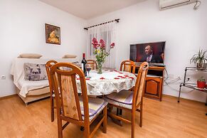 Apartments Mirta