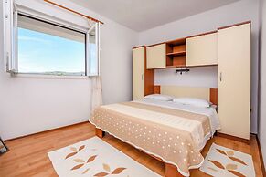 Apartments Mirta