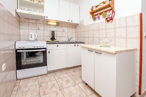 Apartments Mirta