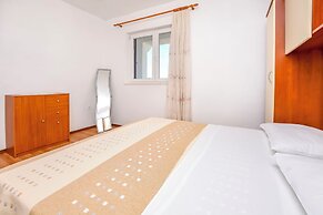 Apartments Mirta