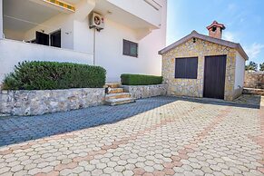 Apartments Mirta