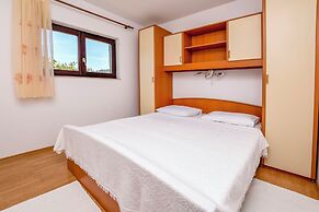 Apartments Mirta
