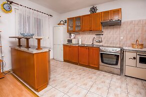 Apartments Mirta